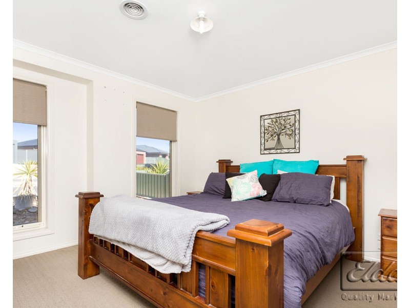 3 Therese Way, Maiden Gully VIC 3551