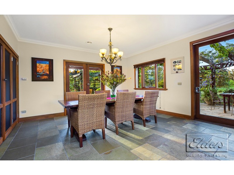 61 Waterfalls Road, Mount Macedon VIC 3441