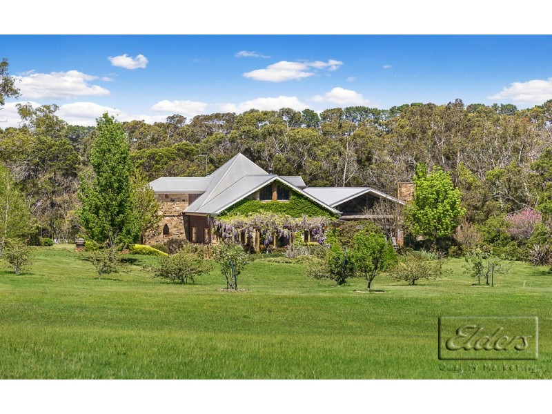 61 Waterfalls Road, Mount Macedon VIC 3441