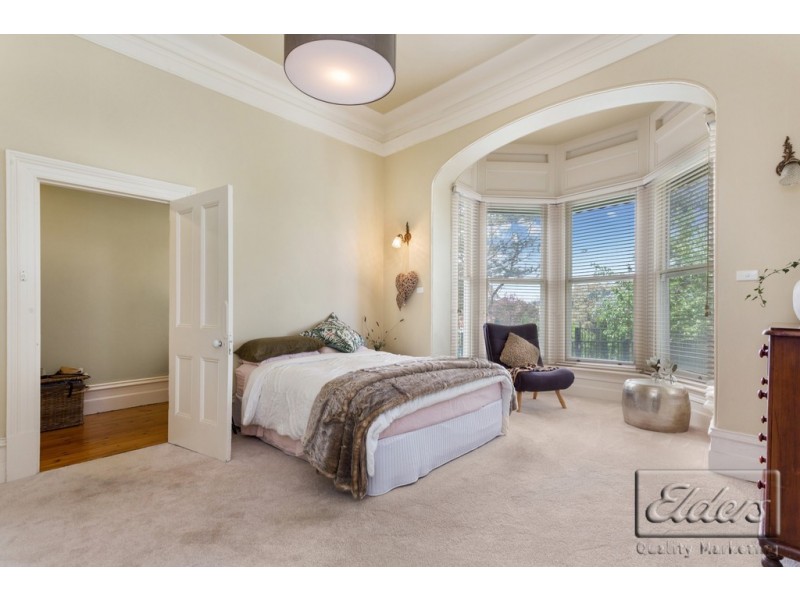 8 Echuca Street, Quarry Hill VIC 3550