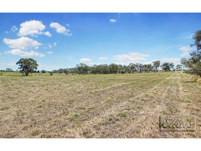 Cnr Eagles Road and McIvor Road, Harcourt North VIC 3453