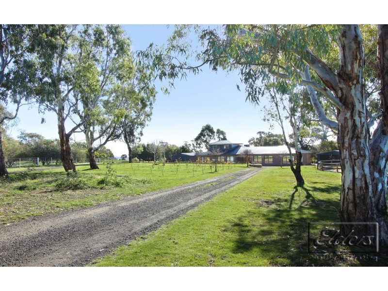 141 Moffatt Drive, Harcourt North VIC 3453