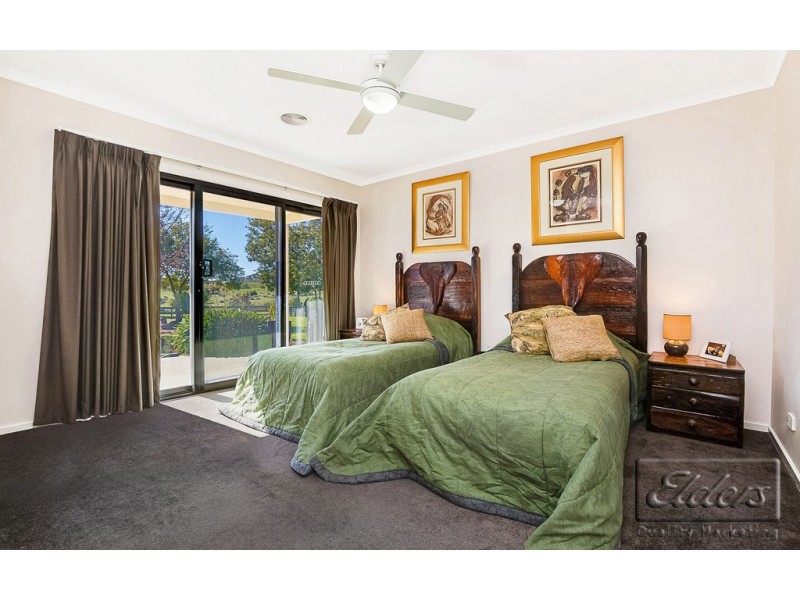 141 Moffatt Drive, Harcourt North VIC 3453