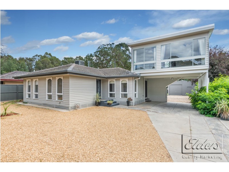 5 MITCHELL STREET, Kangaroo Flat VIC 3555