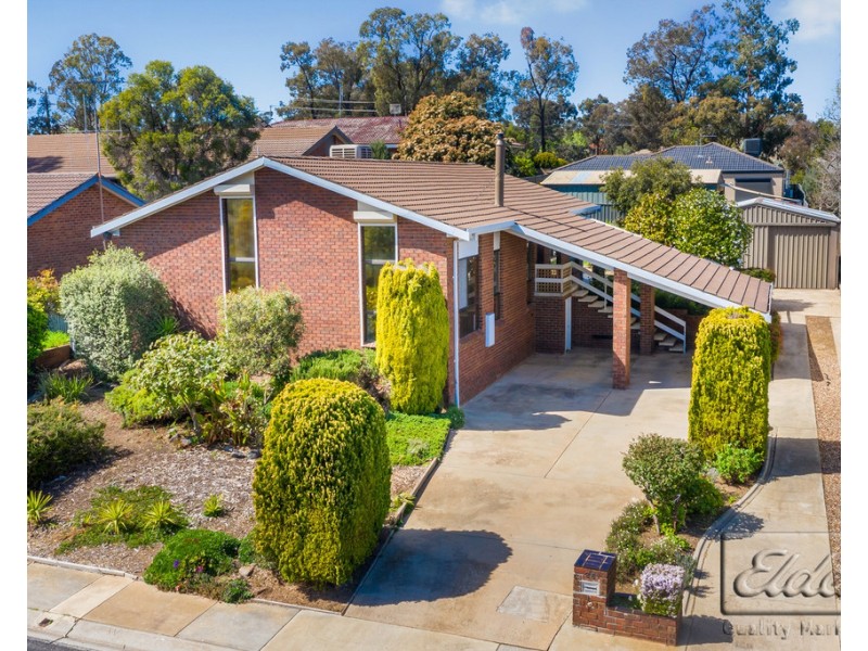 26 CHERITON DRIVE, Strathdale VIC 3550