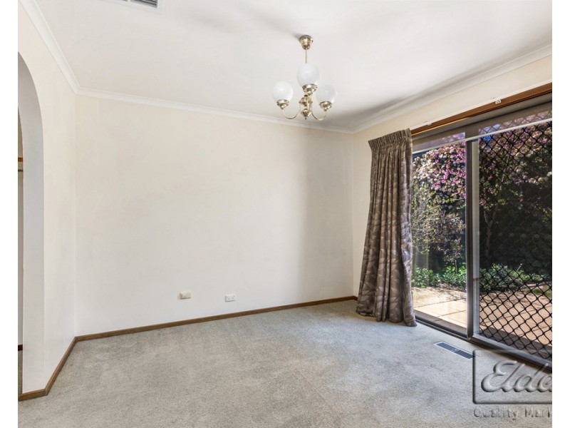 26 CHERITON DRIVE, Strathdale VIC 3550