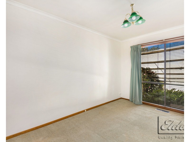 26 CHERITON DRIVE, Strathdale VIC 3550