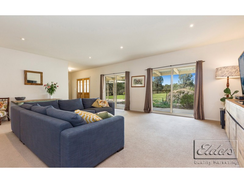 33 Mills Road, Strathfieldsaye VIC 3551