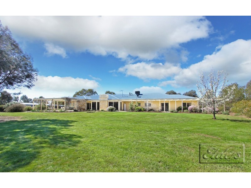 33 Mills Road, Strathfieldsaye VIC 3551