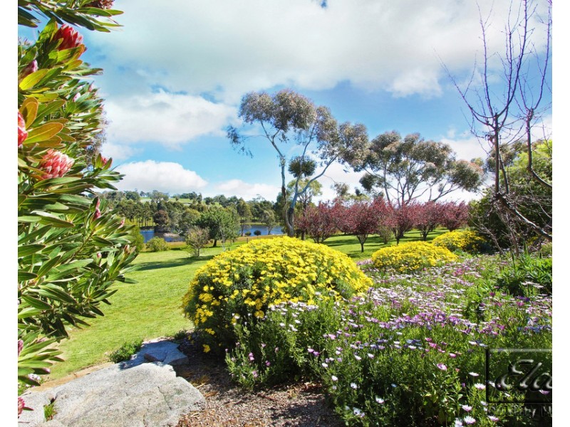 191 Fenton Drive, Harcourt VIC 3453