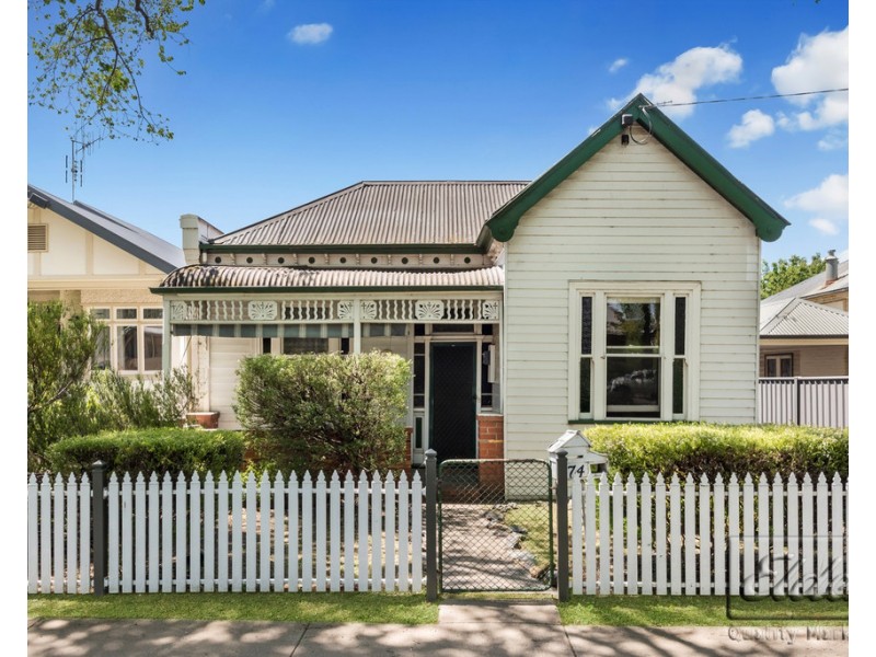 74 Thistle Street, Bendigo VIC 3550