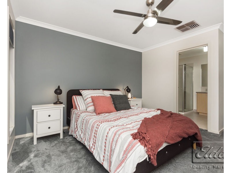 13 Garnet Court, Kangaroo Flat VIC 3555