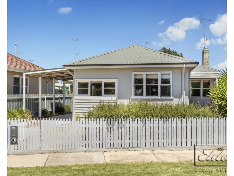 12 Hammer Street, Flora Hill VIC 3550