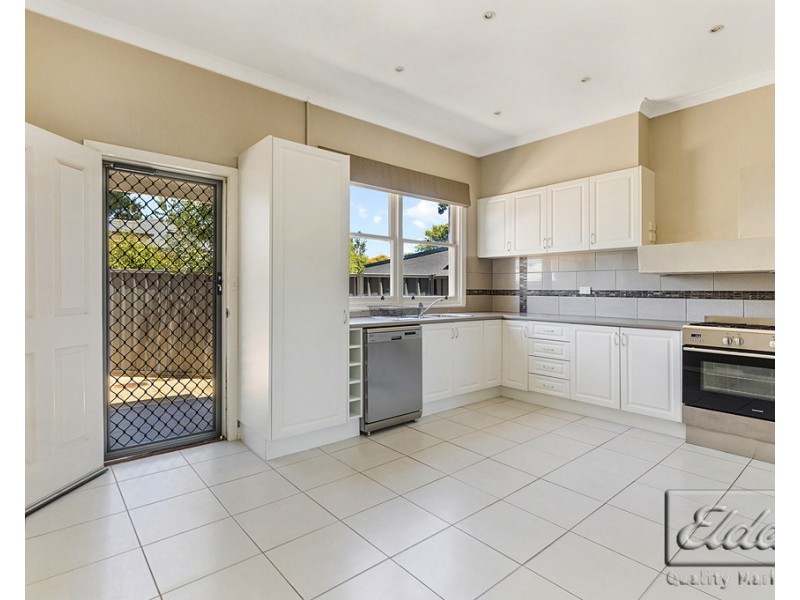 12 Hammer Street, Flora Hill VIC 3550