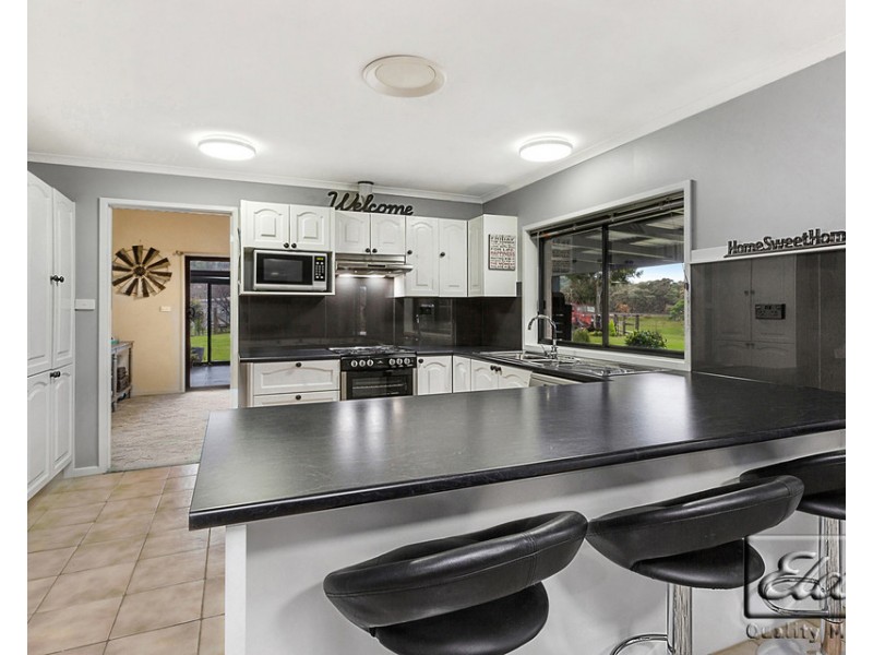 108 Buckeye Lane, Ravenswood VIC 3453