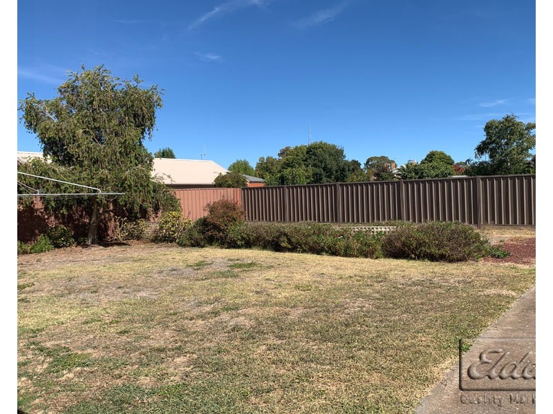 12 Station Street, Kangaroo Flat VIC 3555