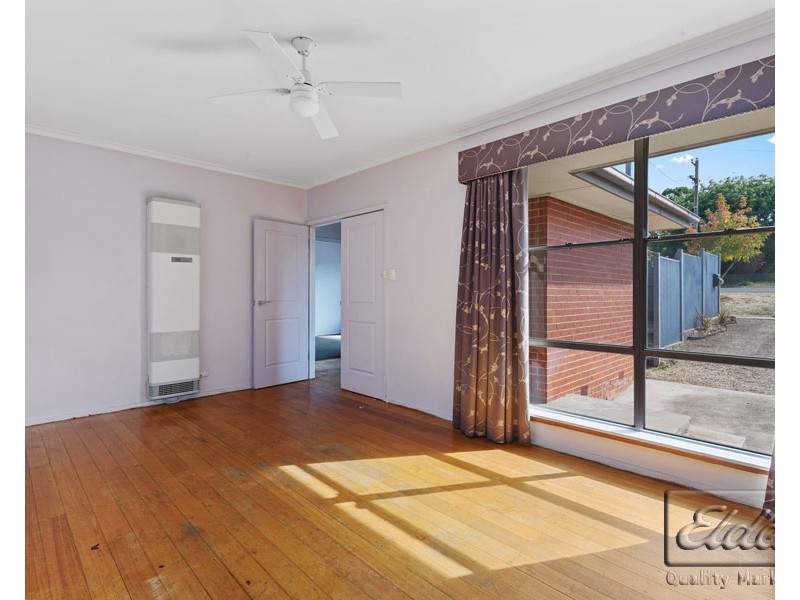 120 St Aidans Road, Kennington VIC 3550