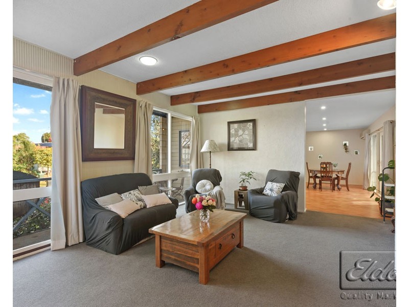 7 Broad Parade, Spring Gully VIC 3550