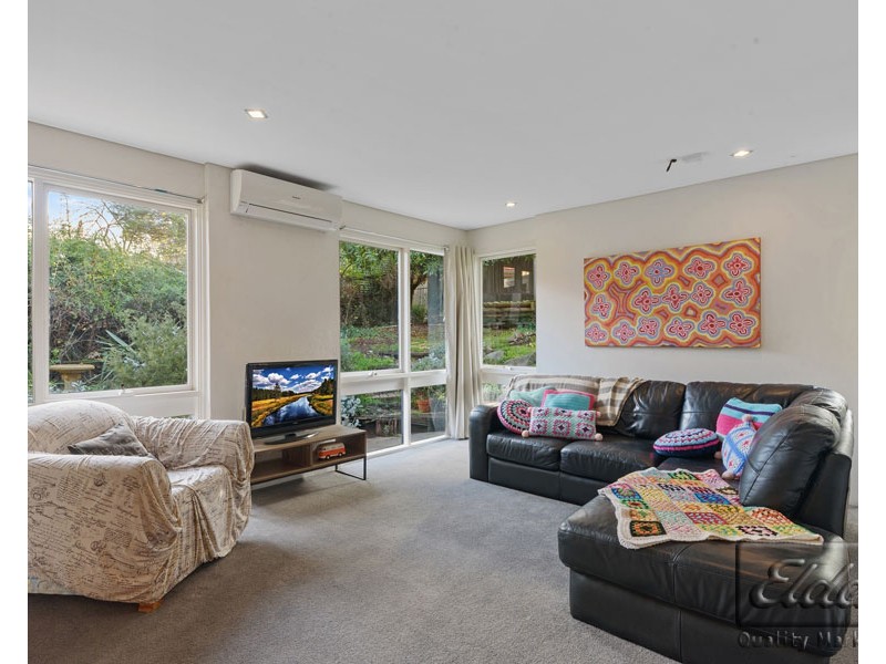 7 Broad Parade, Spring Gully VIC 3550