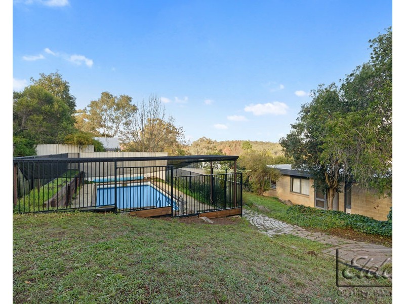 7 Broad Parade, Spring Gully VIC 3550