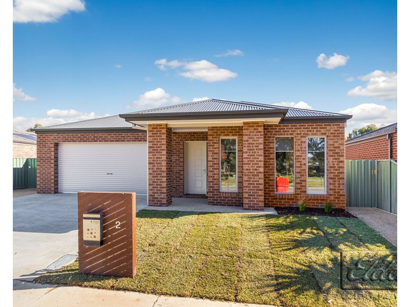 2 MILLEWA DRIVE, Ascot VIC 3551