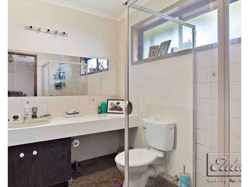 9 Bolton Drive, Kennington VIC 3550