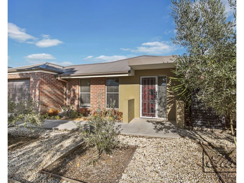 36 Irontree Close, Kangaroo Flat VIC 3555