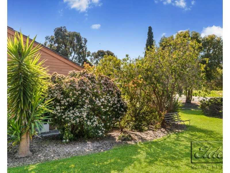 Unit 42 Clifford Crescent, BRV, Spring Gully VIC 3550