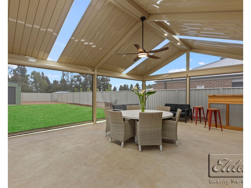 53 Sullivan Street, Ascot VIC 3551