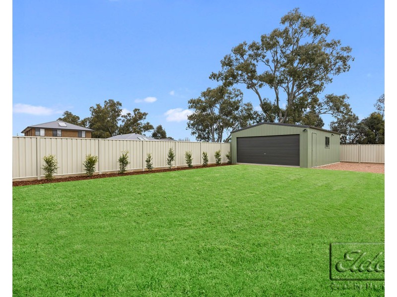 53 Sullivan Street, Ascot VIC 3551