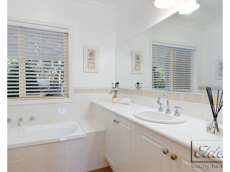 29 Keogh Drive, Spring Gully VIC 3550