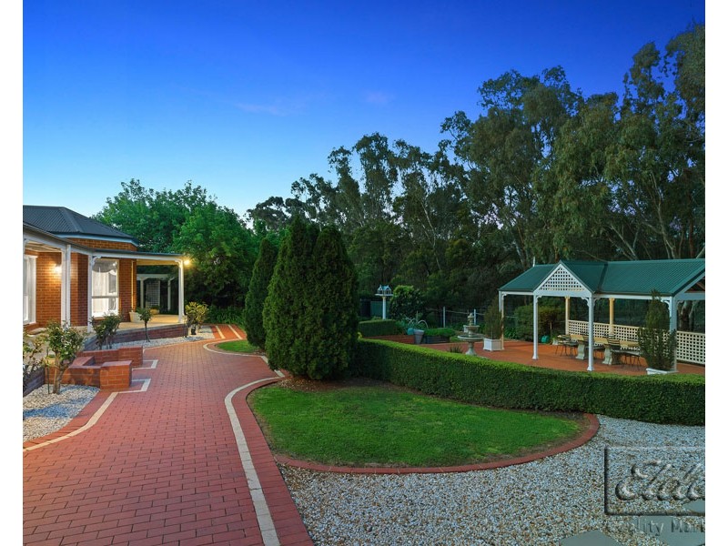 29 Keogh Drive, Spring Gully VIC 3550