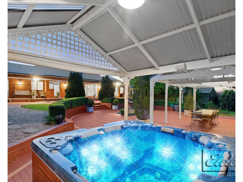 29 Keogh Drive, Spring Gully VIC 3550