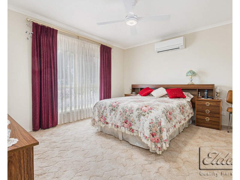 15 Hinton Road, Ascot VIC 3551