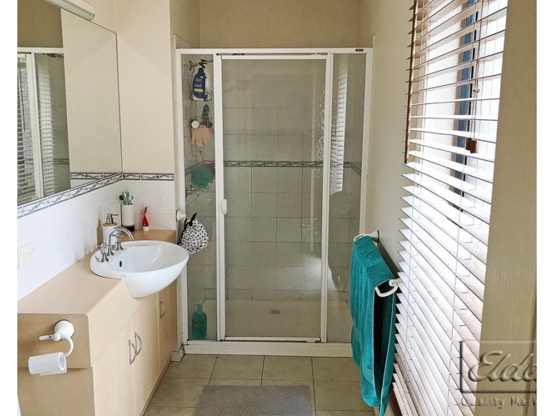 2/2 Greenwood Drive, Kennington VIC 3550