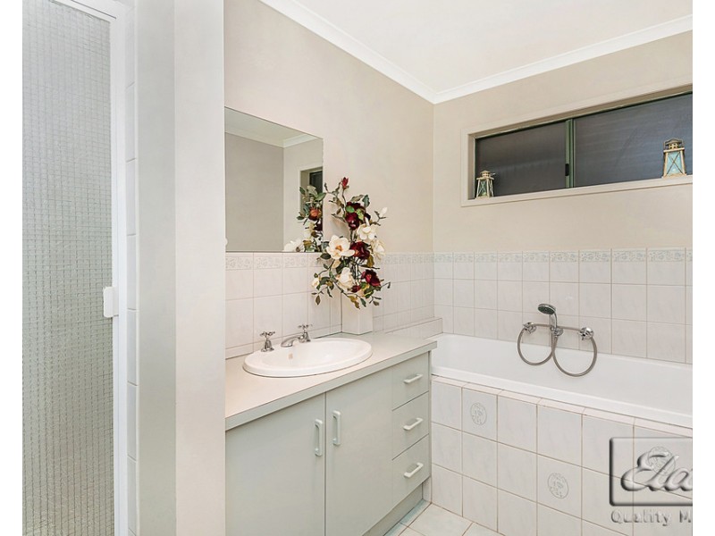 311 MACKENZIE STREET WEST, Kangaroo Flat VIC 3555