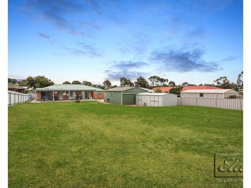 311 MACKENZIE STREET WEST, Kangaroo Flat VIC 3555