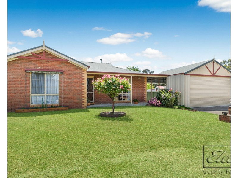 2 JORBEN PLACE, Golden Square VIC 3555