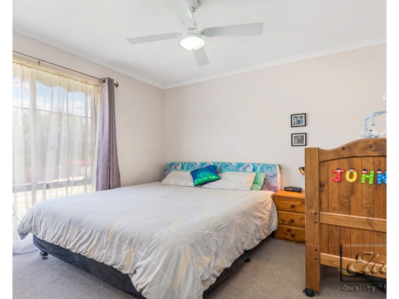 2 JORBEN PLACE, Golden Square VIC 3555