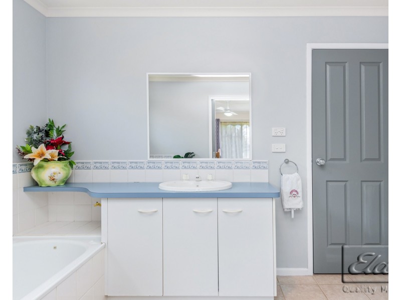 2 JORBEN PLACE, Golden Square VIC 3555