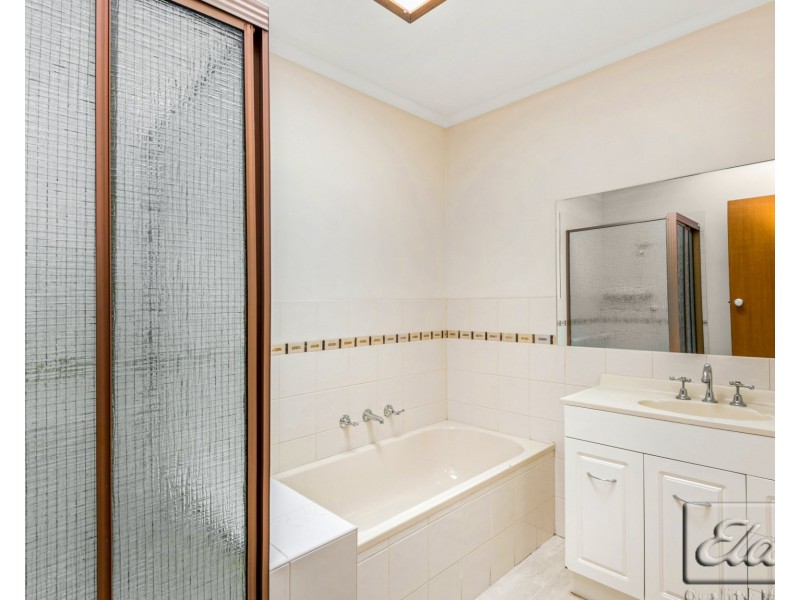 1 / 218 HIGH STREET, Kangaroo Flat VIC 3555
