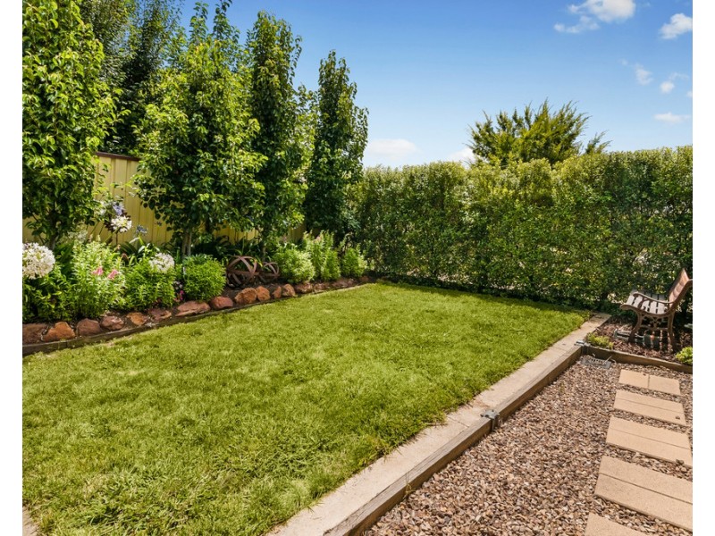 5 Roche Court, White Hills VIC 3550