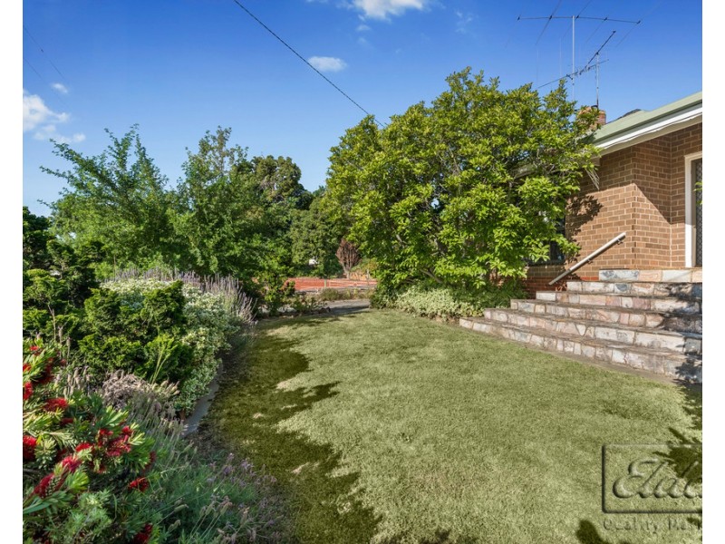 9 Albion Street, Kennington VIC 3550