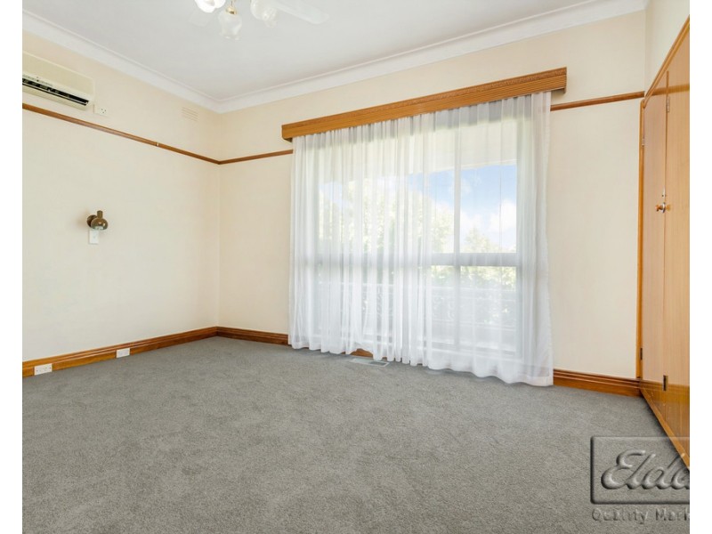 9 Albion Street, Kennington VIC 3550