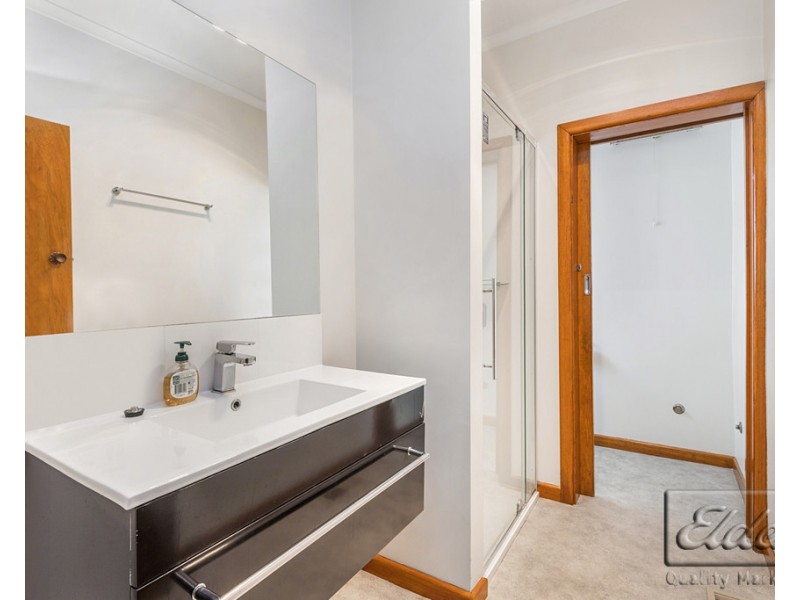 9 Albion Street, Kennington VIC 3550