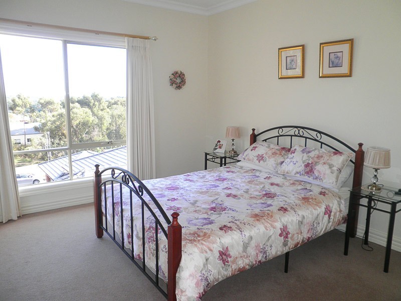 59 Keogh Drive, Spring Gully VIC 3550