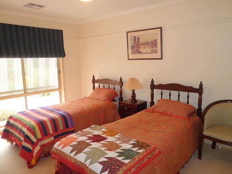 129 Taylors Lane, Strathfieldsaye VIC 3551