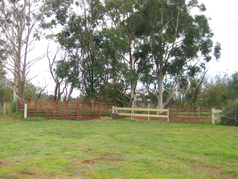 129 Taylors Lane, Strathfieldsaye VIC 3551