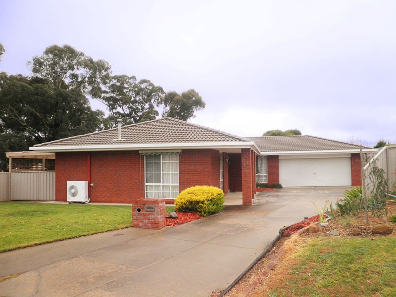 7 Bedford Court, Golden Square VIC 3555