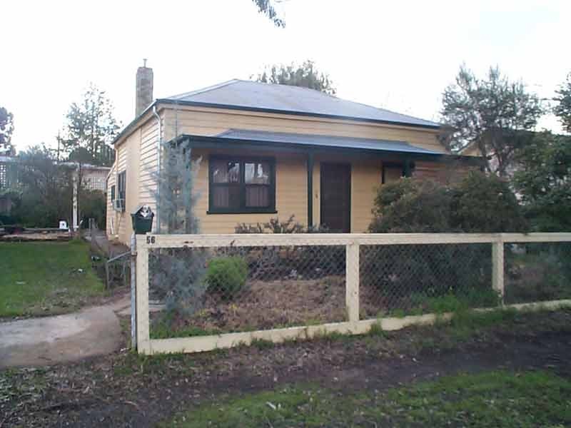 56 Reginald Street, Quarry Hill VIC 3550